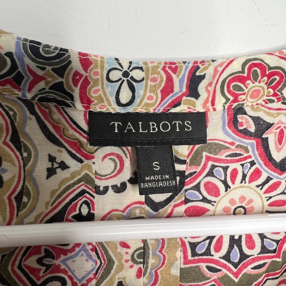 Medallion Border Split-Neck Shell Top Size Small - image 3